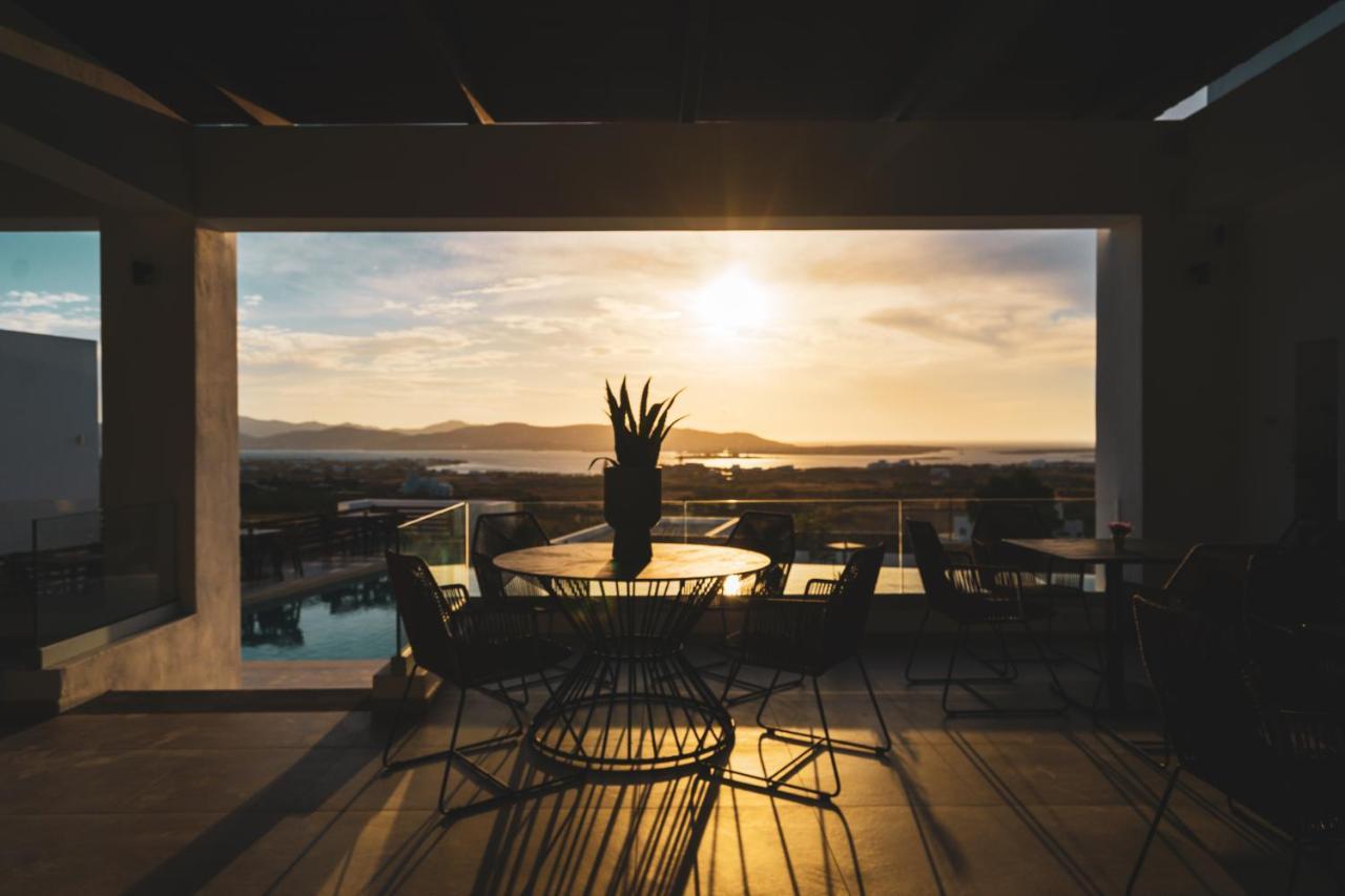 Kouros Blanc Resort & Suites Pounda エクステリア 写真