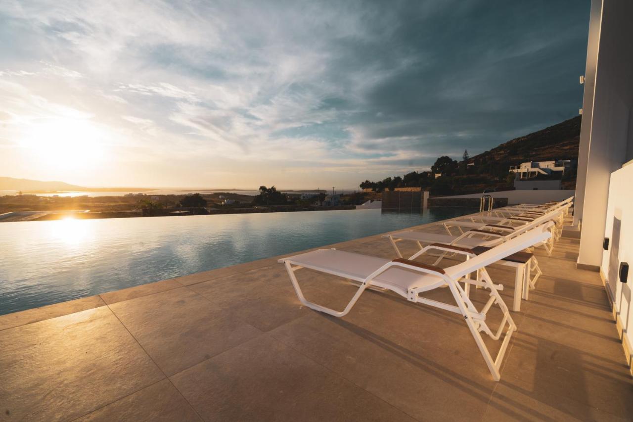 Kouros Blanc Resort & Suites Pounda エクステリア 写真