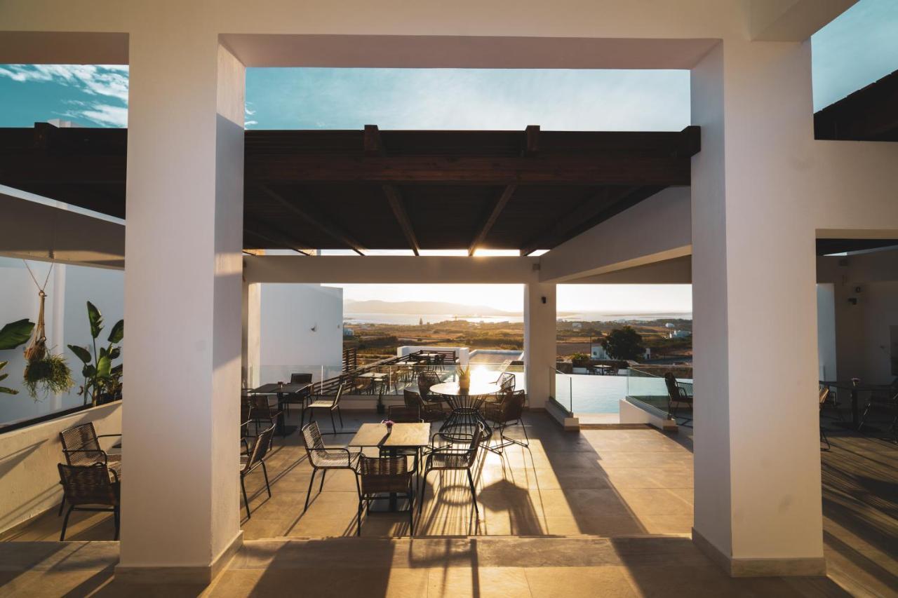 Kouros Blanc Resort & Suites Pounda エクステリア 写真