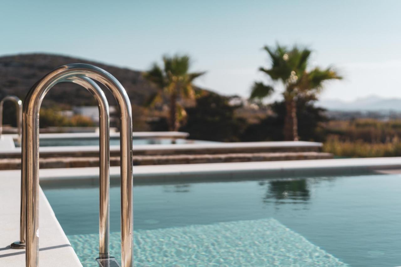 Kouros Blanc Resort & Suites Pounda エクステリア 写真