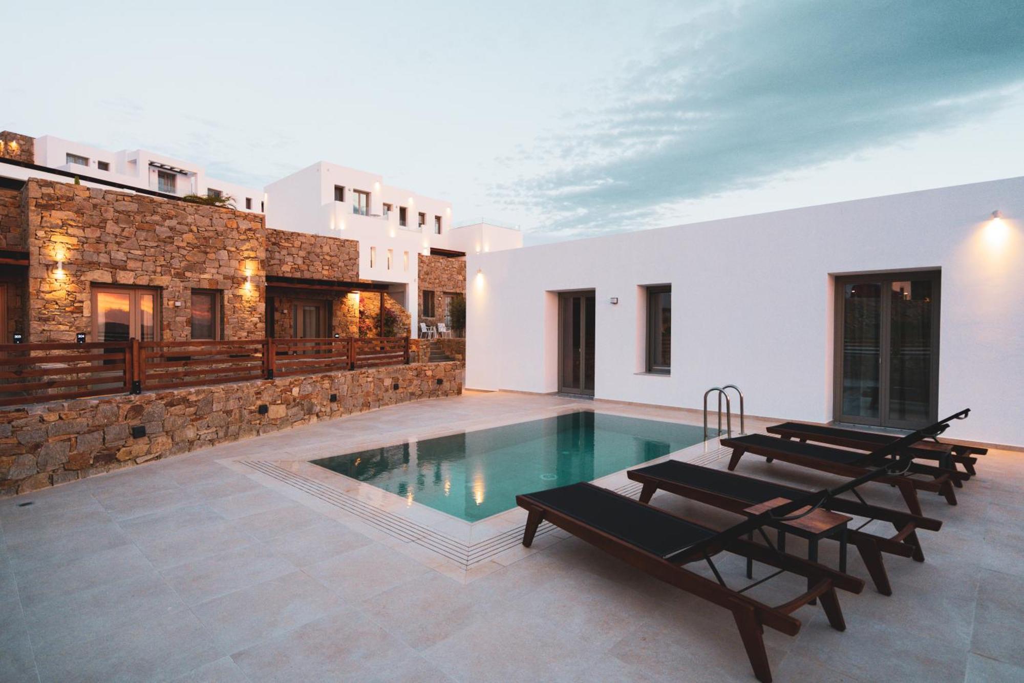 Kouros Blanc Resort & Suites Pounda エクステリア 写真