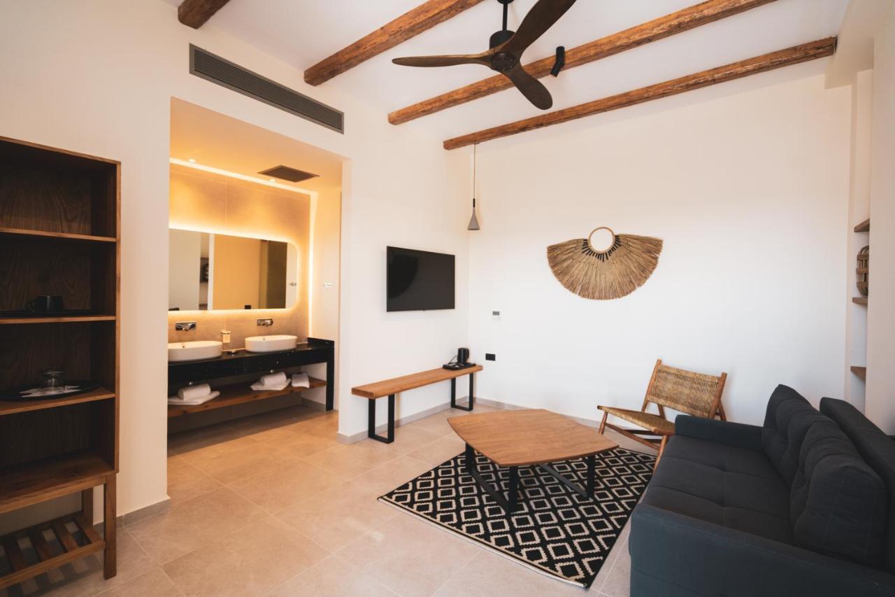 Kouros Blanc Resort & Suites Pounda エクステリア 写真