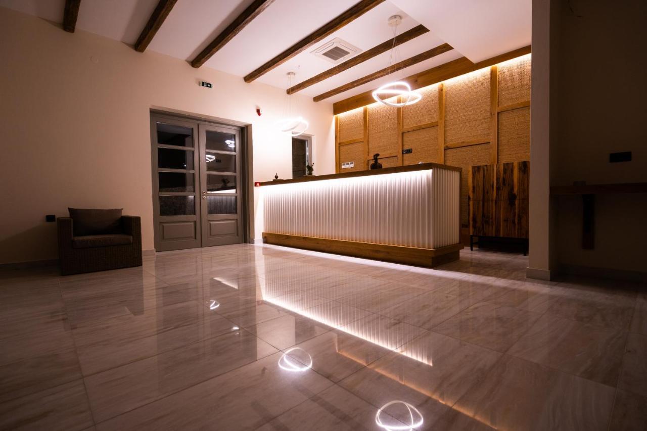 Kouros Blanc Resort & Suites Pounda エクステリア 写真