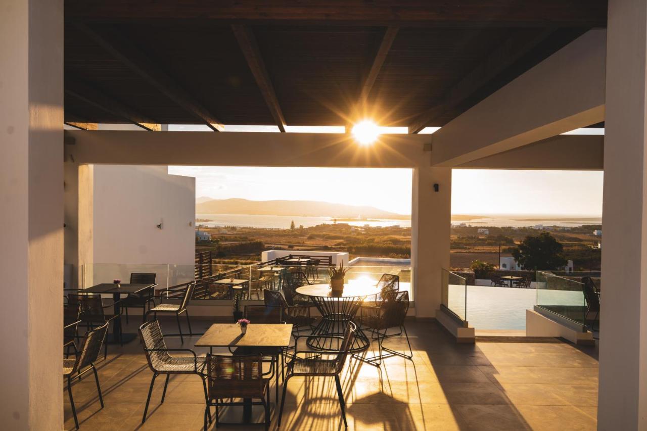 Kouros Blanc Resort & Suites Pounda エクステリア 写真
